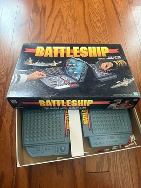 Battleship Board Game Milton Bradley Classic Naval Combat Game Complete? Vintage